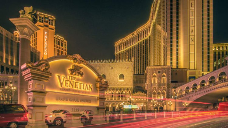 Another Big Name Las Vegas Strip Show Closing Unexpectedly