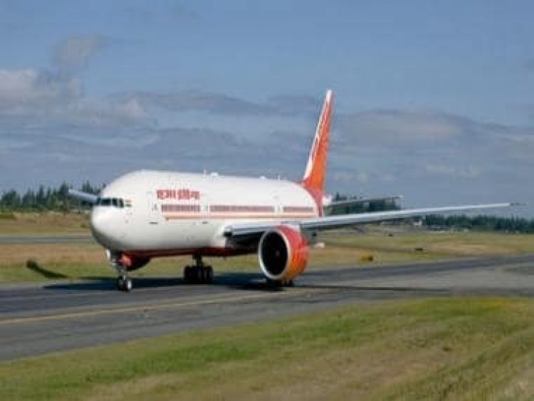 Urination Row: Air India de-rosters pilot, 4 cabin crew members; admits lapses