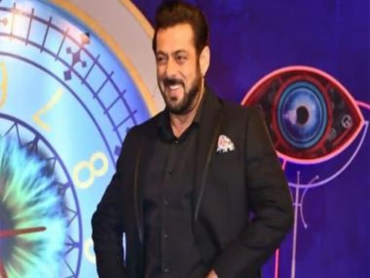Salman Khan's viral heartwarming moments with the family of Bigg Boss contestants