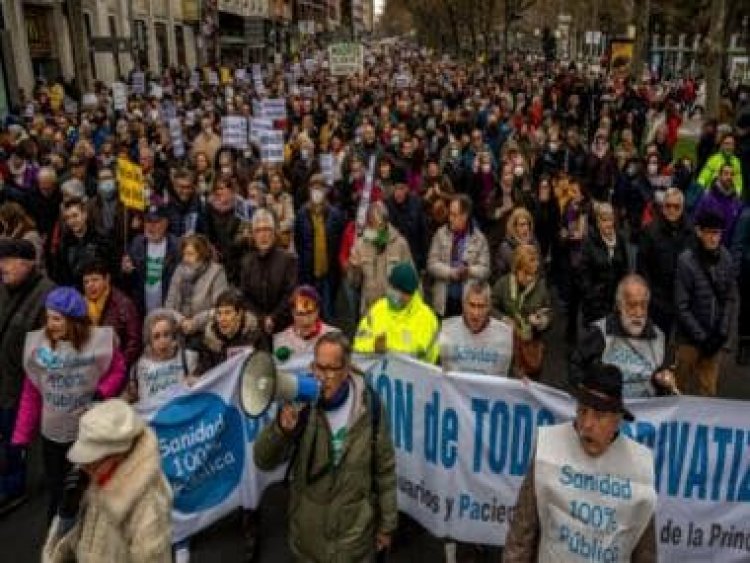 Why thousands of health workers are protesting in Spain