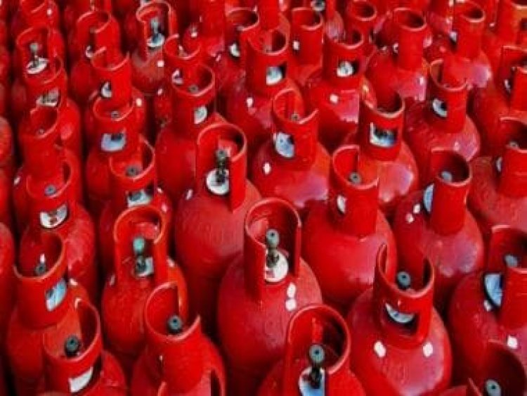 Shortage stops Pak to issue new gas connections; under IMF pressure, govt to 'jack up' price by 74%