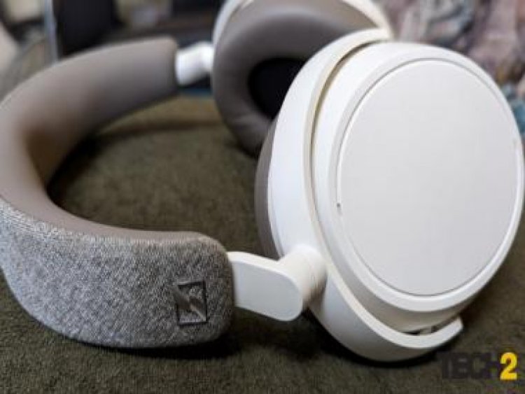 Sennheiser Momentum 4 Wireless Headphone Review: Excellent sound and battery, average ANC