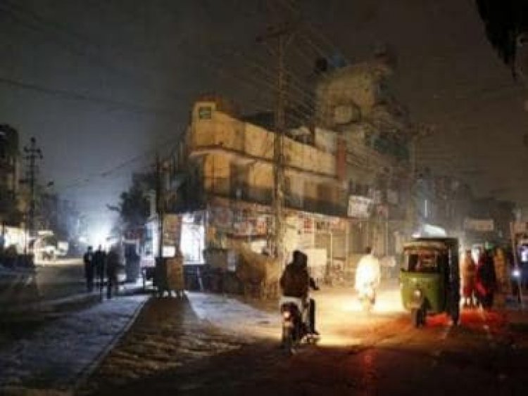 Electricity becomes almost unaffordable in Pakistan as govt hikes rates again