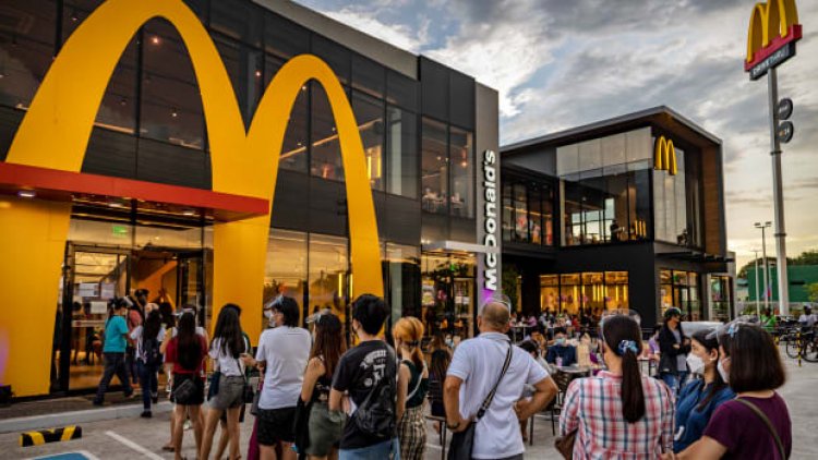 McDonald's, Burger King, and Other Fast-Food Giants Get Mixed News