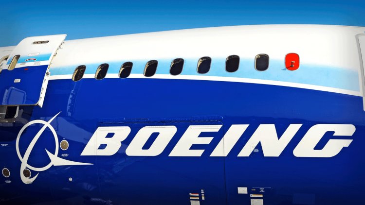 Boeing Stock Slumps On Surprise Q4 Loss, But Free Cash Flow Turns Positive