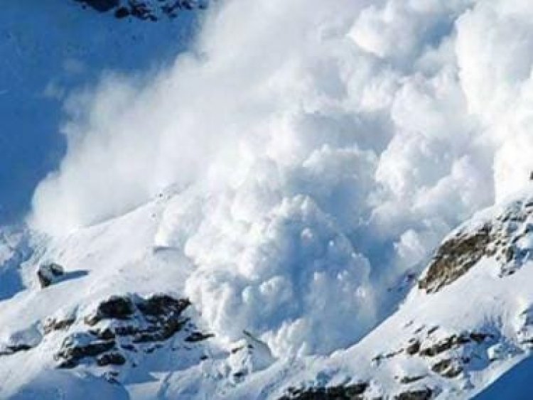 Japan: Two men found, presumed dead after avalanche