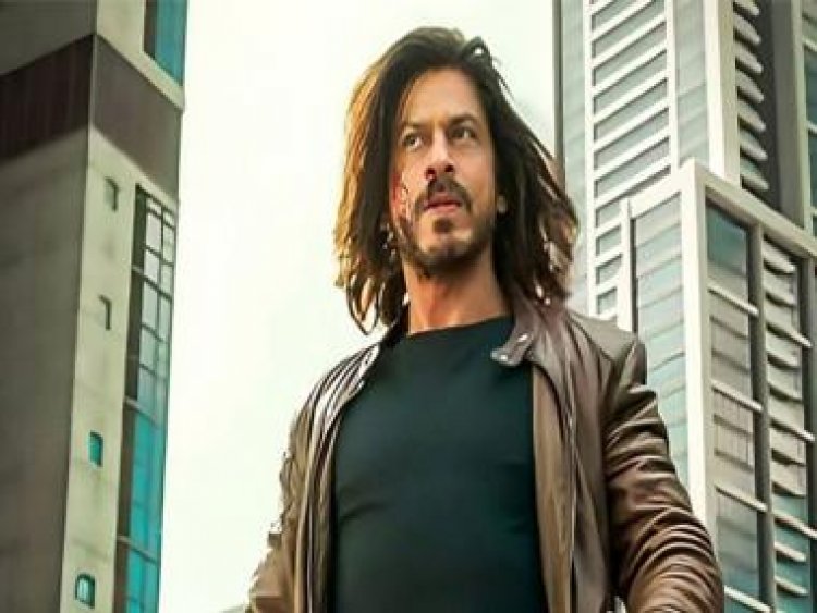 '5000 crores Pyaar, 2 Billion smiles...': Shah Rukh Khan replies to a fan who questioned Pathaan's collections