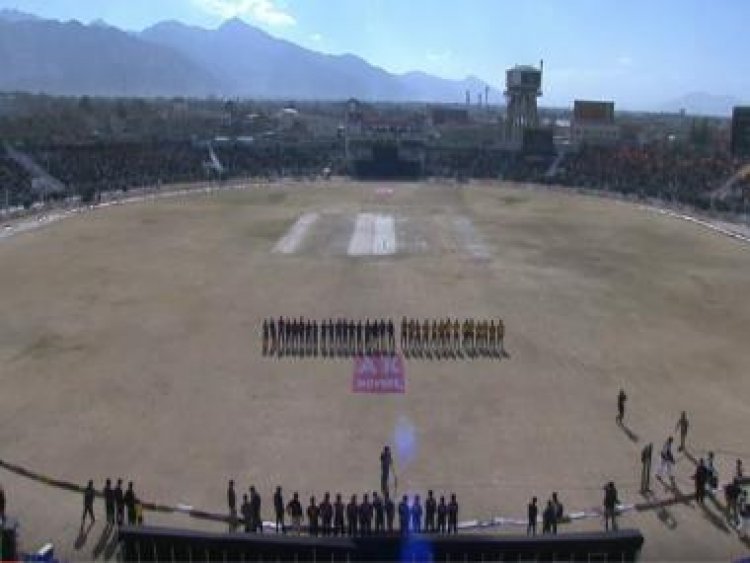 PSL exhibition game in Quetta featuring Pakistan stars reportedly stopped due to fan violence