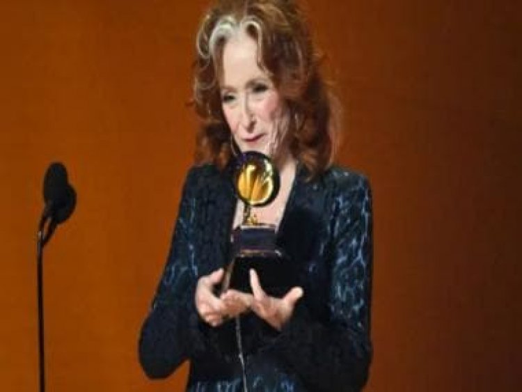 Grammys 2023 LIVE UPDATES: Bonnie Raitt wins Song of the Year for Just Like That