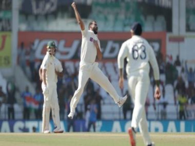 Watch: Siraj, Shami give India fiery start in 1st Test of Border-Gavaskar Trophy against Australia