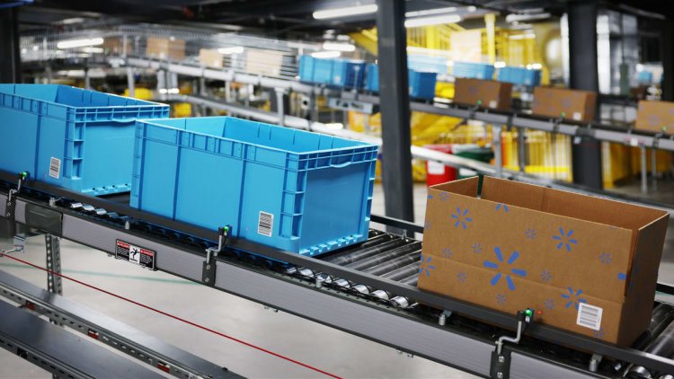 Jim Cramer Says Walmart Could Defeat Amazon