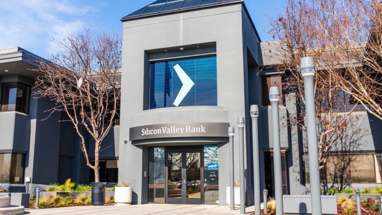 Silicon Valley Bank Collapse Is a 'Huge Loss'