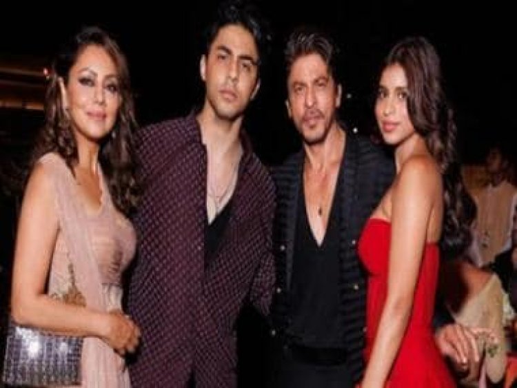 Aryan Khan reacts to Shah Rukh Khan's dance on 'Jhoome Jo Pathaan' song at NMACC gala