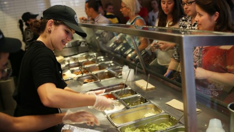 People Are Arguing Over a Very Controversial Chipotle Menu Feature