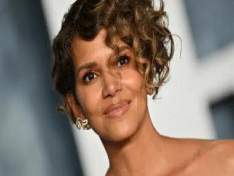 Halle Berry garners praises for sharing nude photo of herself drinking wine on balcony: ‘Live your best life’