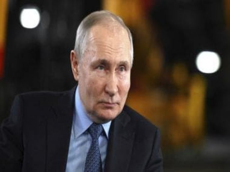 Russian President Vladimir Putin applauds 'strengthening' role of church amid conflict