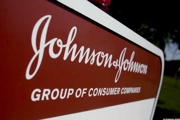 Johnson & Johnson Stock Higher On Q1 Earnings Beat, Dividend Boost