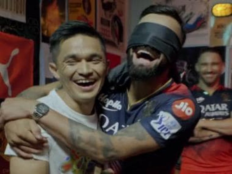 Virat Kohli aces blindfold challenge with Sunil Chhetri, RCB teammates; watch video
