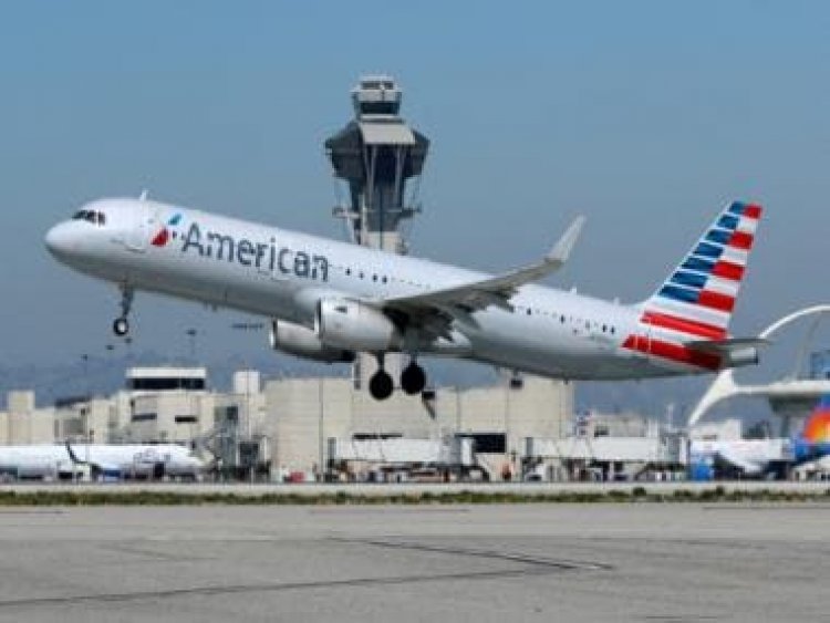 #WATCH: American Airlines flight carrying 173 passenger sees mid-air fire after hitting birds