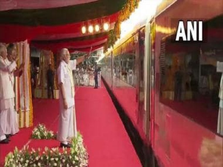 WATCH: PM Modi flags off Kerala's first Vande Bharat Express from Thiruvananthapuram