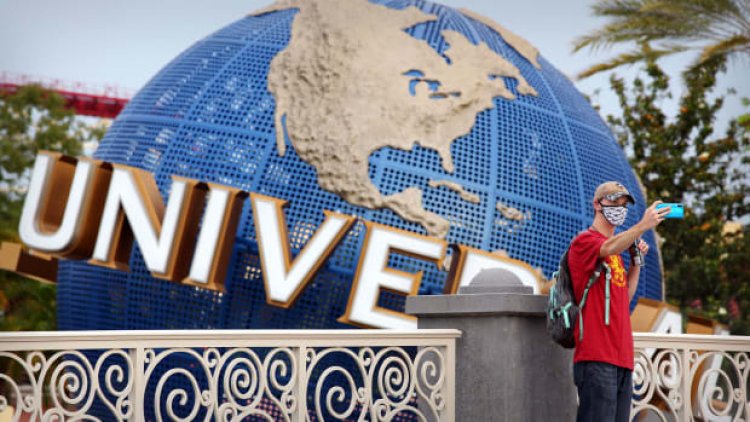 Universal Studios Follows an Unpleasant Disney Pricing Move