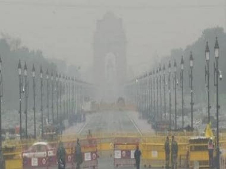 Weather Update: Air quality, visibility drop as winds raising dust sweep Delhi