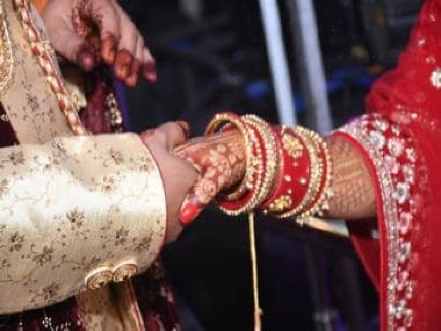 Runaway groom: Bareilly bride chases man for 20 kms in wedding attire after he runs away from marriage