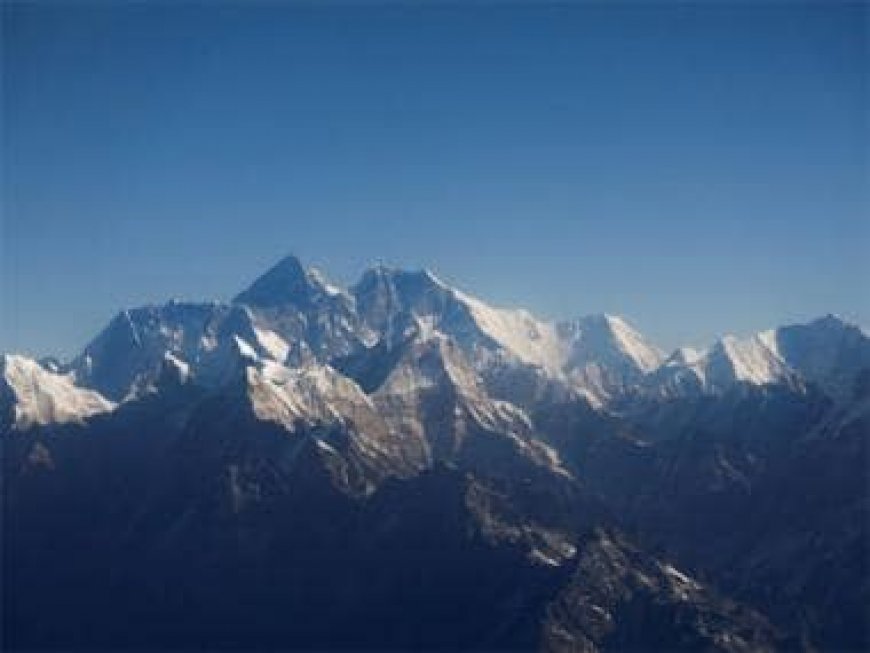Video of garbage piles at Mount Everest goes viral, Twitter calls it 'shameful'