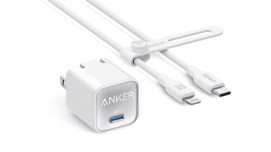 Fast Charge Your iPhone Anywhere With This Anker Plug and Cable Bundle That's 30% Off on Amazon