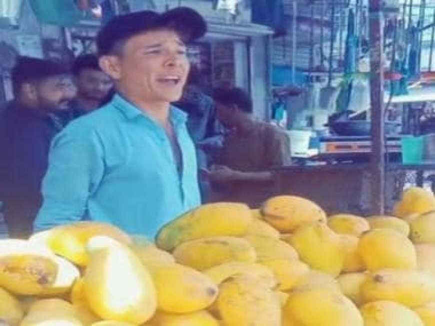 'Shakira in mangoverse': Fruit vendor sings his version of 'Waka Waka' while selling mangoes