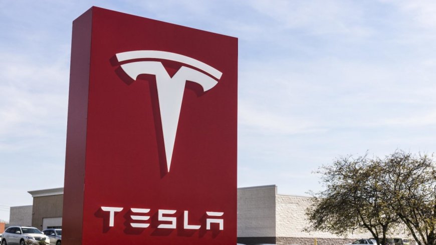 Here's How Much The Salary of A Tesla New-Hire Is in 2023