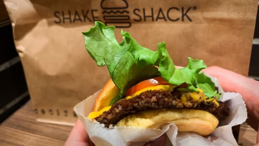 Shake Shack Revives Menu Item to Challenge Wendy's, Burger King