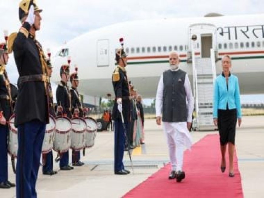 WATCH: PM Modi received by French counterpart in Paris, gets ceremonial welcome