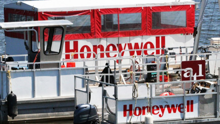 Honeywell Earnings Top Forecasts As Aerospace Profits Impress