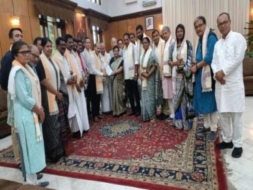 Opposition delegation meets Manipur Governor Anusuiya Uikey, submits memorandum