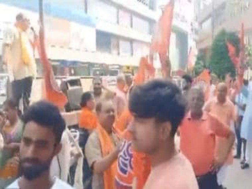 WATCH: Bajrang Dal members hold demonstration in Delhi to protest against Haryana communal clashes