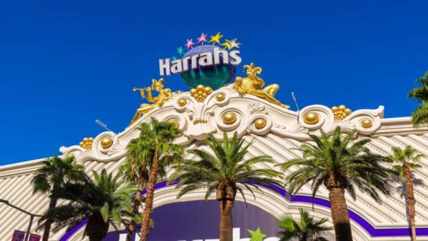 Las Vegas Strip Welcomes Back Legendary Superstar for Residency
