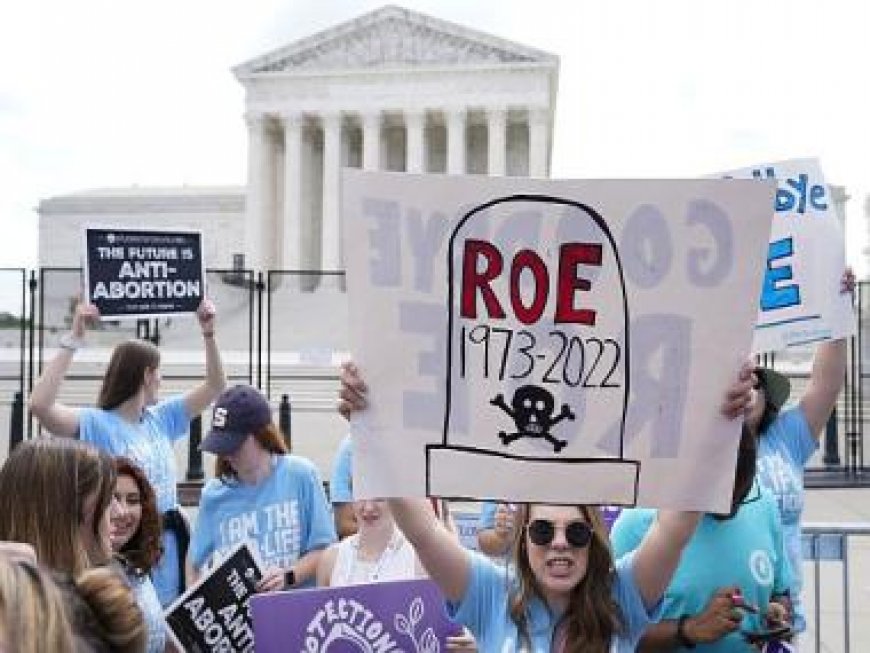 Texas judge briefly lifts abortion ban for medical emergencies