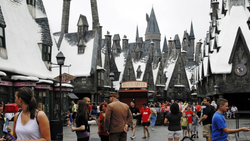 Universal Studios, Disney theme parks face a major new rival