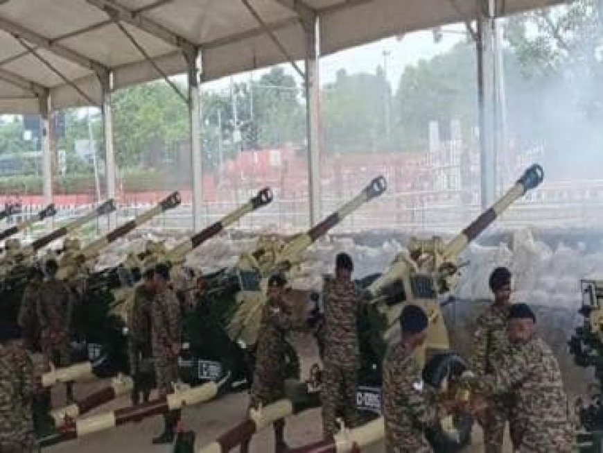 WATCH: Indigenous 105 mm Light Field Guns salute roar for first time on Independence Day 2023