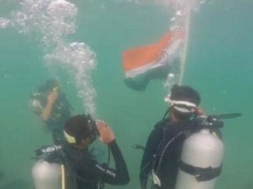 WATCH: Indian Coast Guard hoists tricolour underwater to celebrate Independence Day 2023