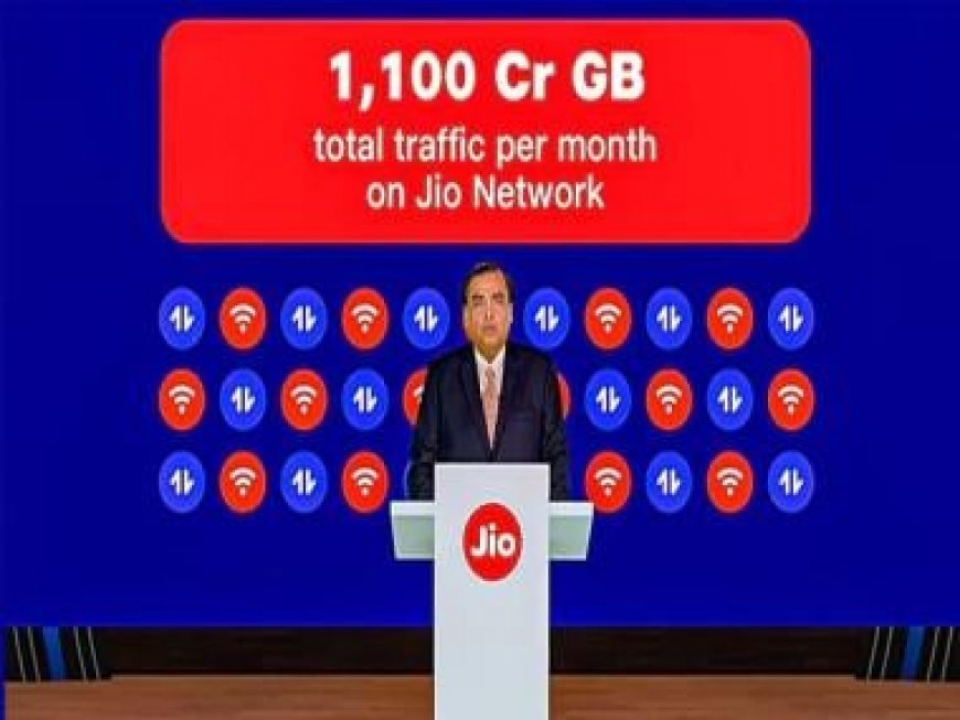 Jio crosses 450 Mn active users, sees traffic worth 1,100 Cr GB data per month, grows 20% YOY