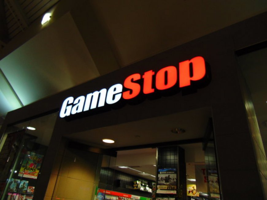 GameStop turns lower as profits remain elusive despite solid Q2 sales