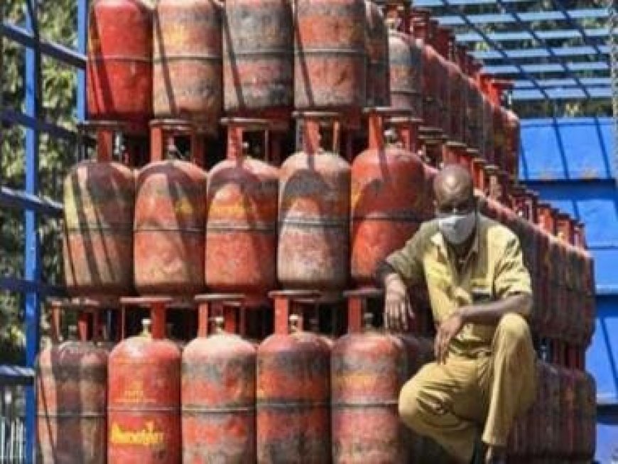 Centre approves PM Ujjwala Yojana extension, to release 75 lakh free LPG connections