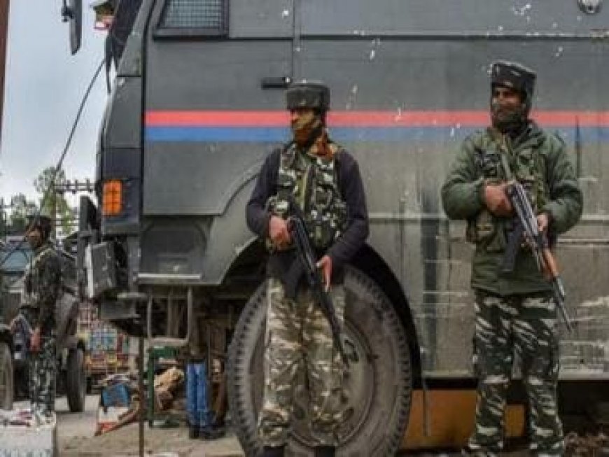 J&amp;K: Army foils infiltration bid along LoC in Baramulla, kills 3 terrorists; Pak fires during body retrieval
