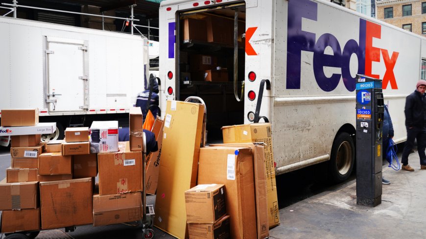 FedEx earnings to focus on prices, cost-cuts as UPS takes market share