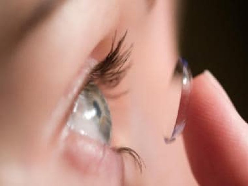 Contact lens-related eye infection puts UK woman's vision at risk