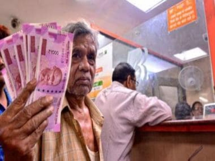 Indians still hold Rs 12,000 cr in Rs 2,000 notes that will go out of circulation soon