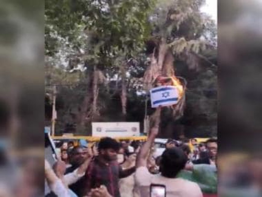 WATCH: Students burn Israeli flag to protest atrocities in Gaza