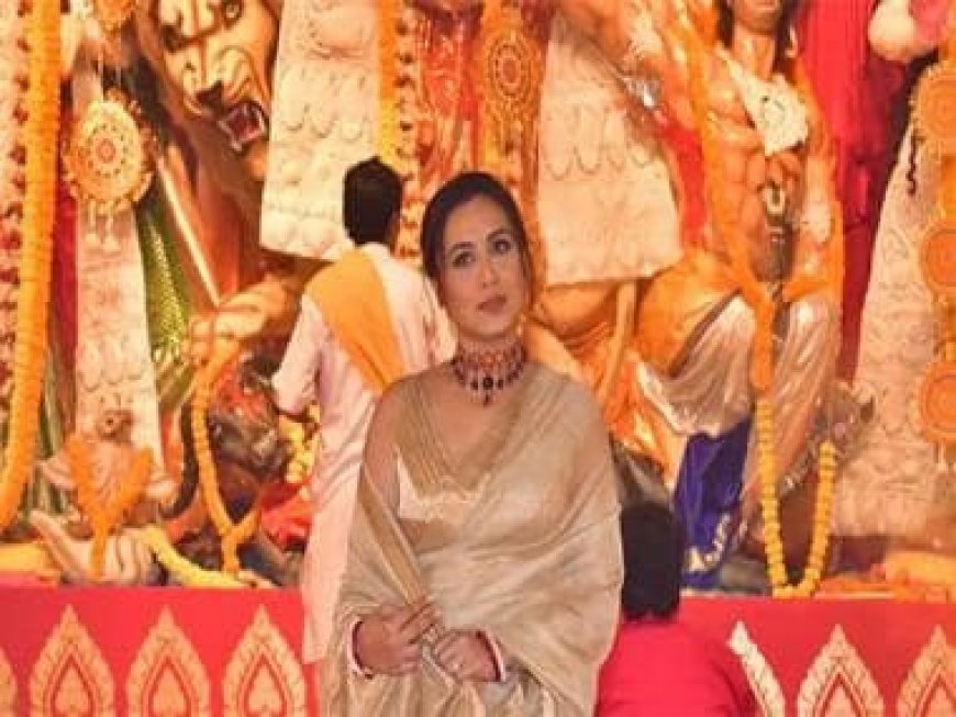 Rani Mukerji looks stunning as she arrives for Durga Puja celebrations in golden saree